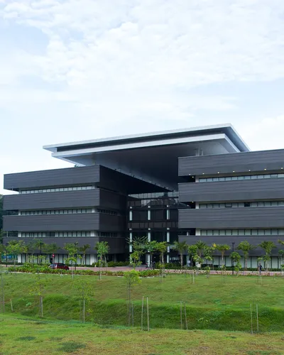 Strategic Laboratory Planning & Consultancy